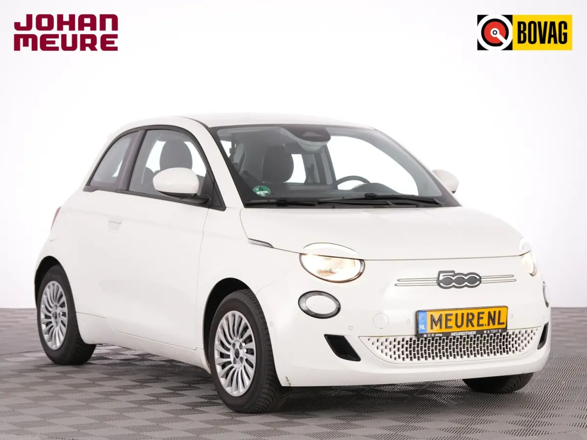 Urban Plus 24 kWh | CAMERA | CARPLAY | Stoelverwarming | PDC | NAVI | SOH: 94,5% | !