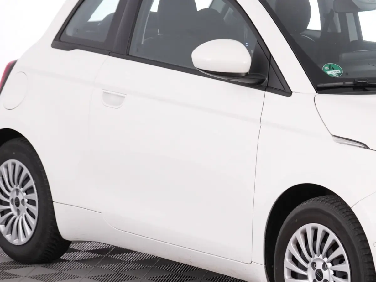 Urban Plus 24 kWh | CAMERA | CARPLAY | Stoelverwarming | PDC | NAVI | SOH: 94,5% | !