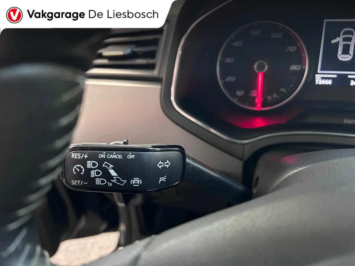 1.0 TSI Style Business Intense navigatie camera pdc Allseason banden