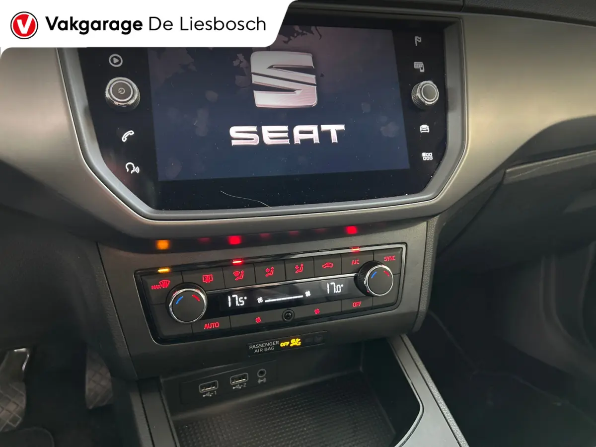1.0 TSI Style Business Intense navigatie camera pdc Allseason banden