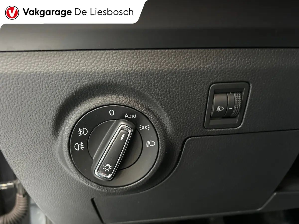 1.0 TSI Style Business Intense navigatie camera pdc Allseason banden