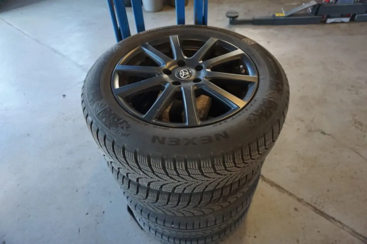 1.8 Hybrid First Edition