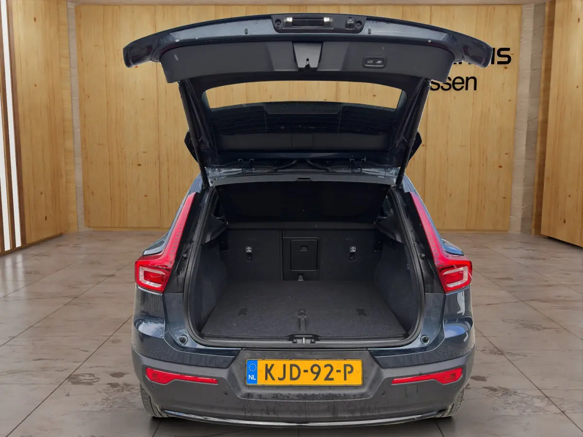 2.0 B4 Plus Black Edition | Trekhaak | Panoramadak | Stoel + Stuur Verwarming | 360 Camera | Harman Kardon |