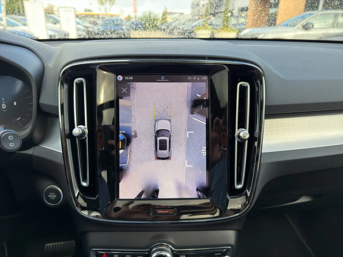 2.0 B4 Plus Black Edition | Trekhaak | Panoramadak | Stoel + Stuur Verwarming | 360 Camera | Harman Kardon |