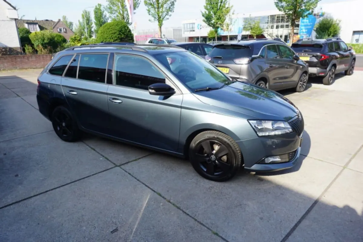 1.0 TSI Sport Business