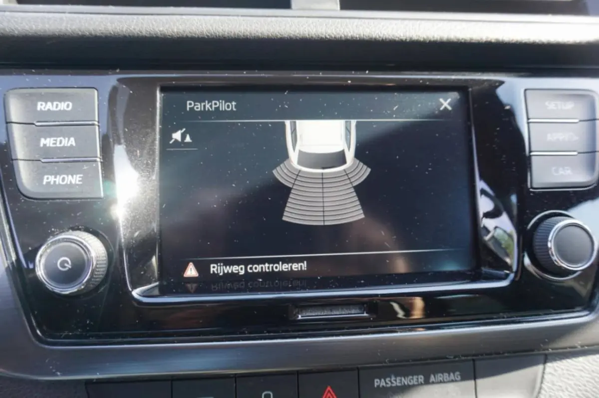 1.0 TSI Sport Business