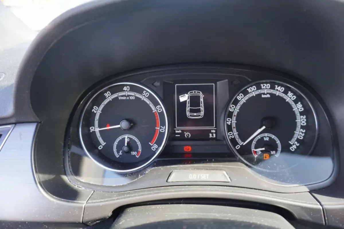 1.0 TSI Sport Business