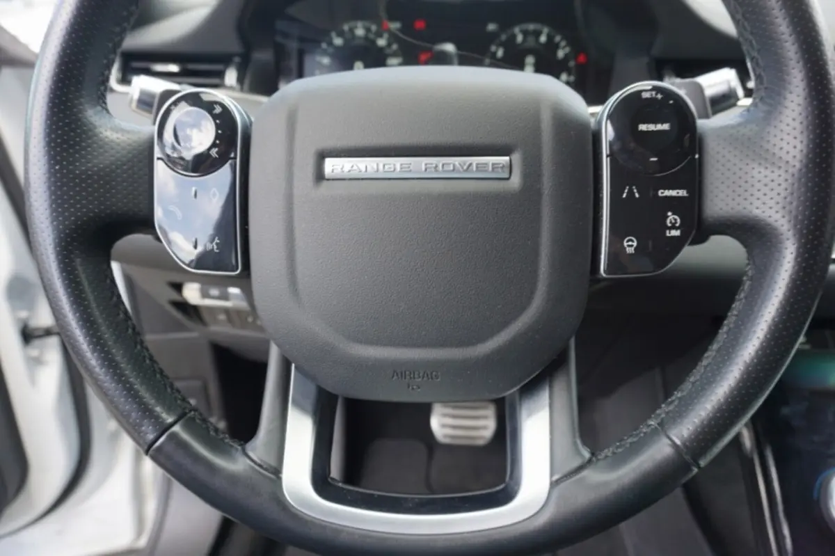 2.0 P250 AWD SE