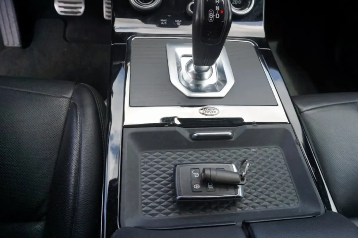 2.0 P250 AWD SE