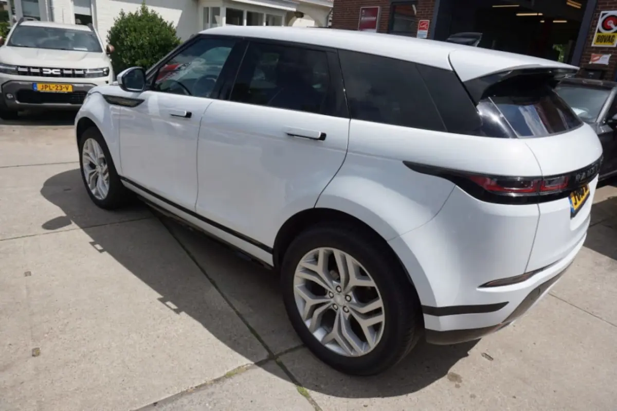 2.0 P250 AWD SE