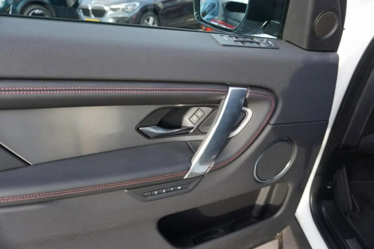 P300e 1.5 R-Dynamic HSE