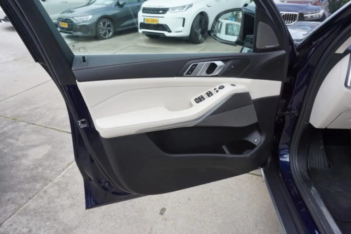 XDrive45e High Executive