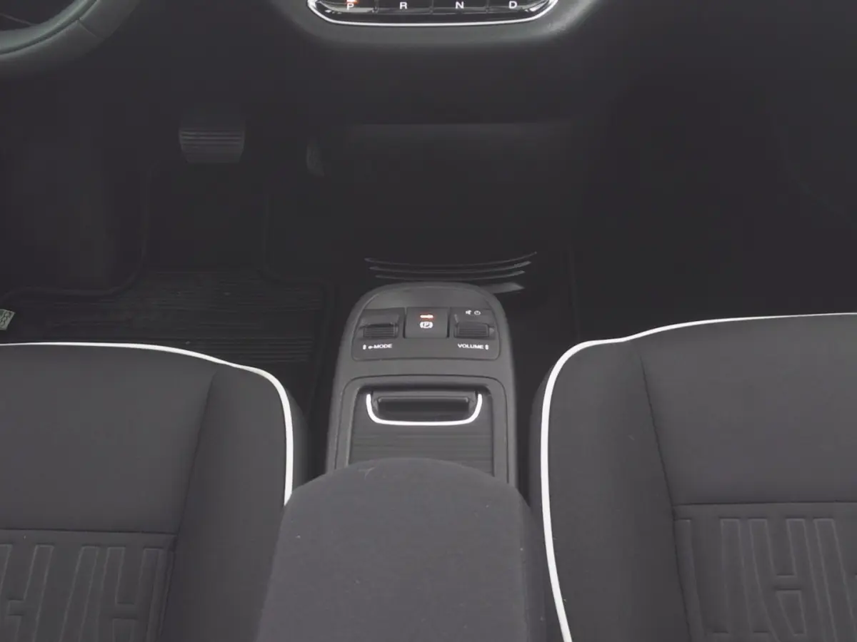 Urban Plus 24 kWh | CAMERA | CARPLAY | Stoelverwarming | PDC | NAVI | SOH: 92,2% | !