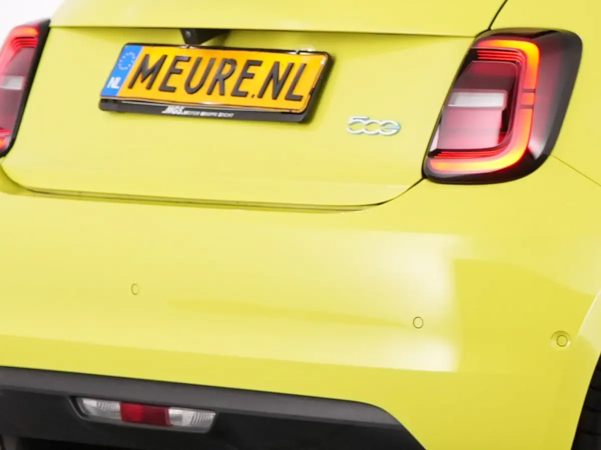 Urban Plus 24 kWh | CAMERA | CARPLAY | Stoelverwarming | PDC | NAVI | SOH: 92,2% | !