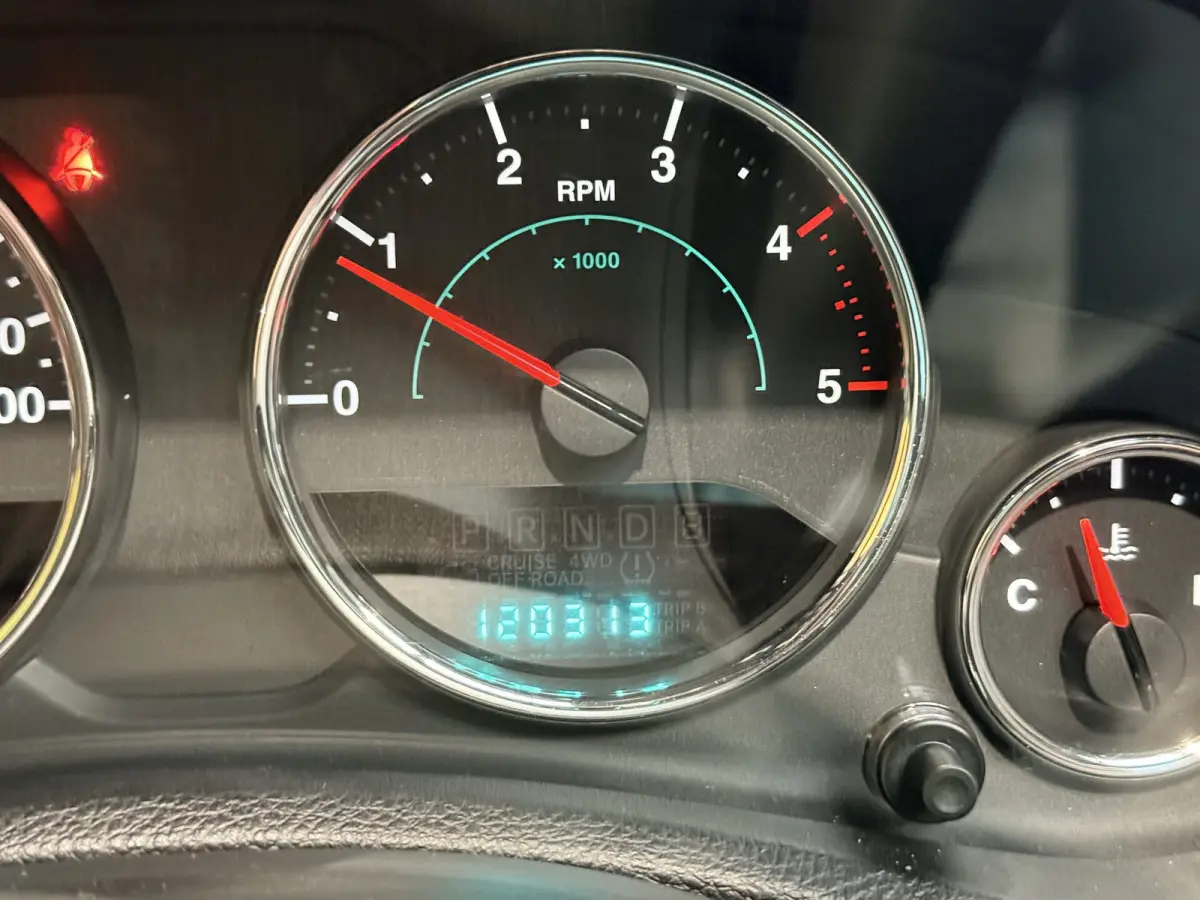 | Cabriolet | Trekhaak | Camera | Airco | 17 inch Youngtimer