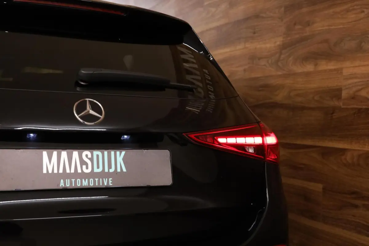 200 Luxury Line