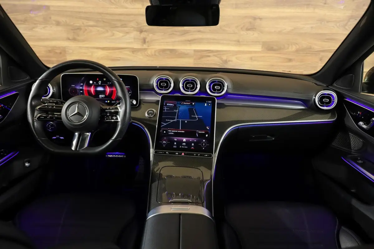 200 Luxury Line