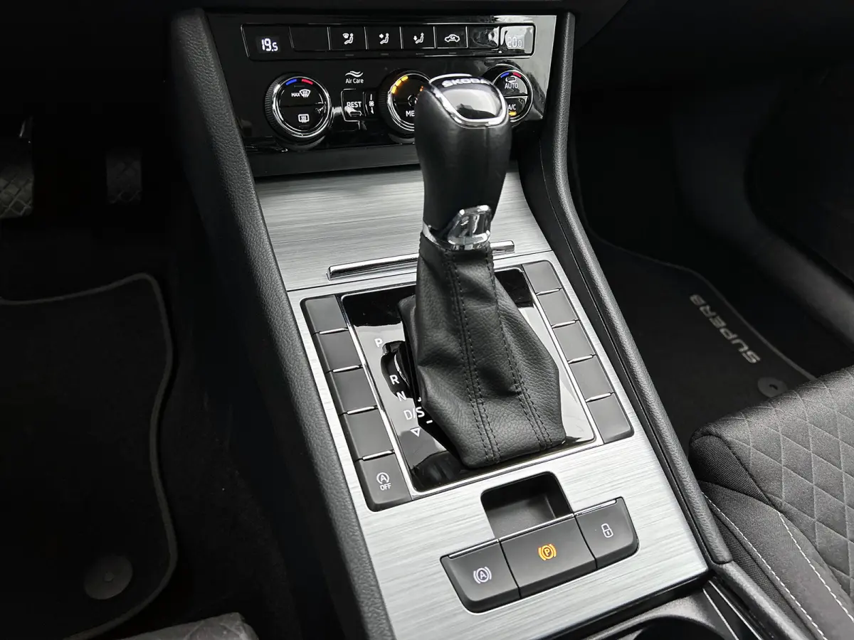 1.5 TSI 150PK Automaat Business Edition / Trekhaak / Navigatie / Airco-ecc./ Pdc./ Radio-multimedia / Virtual Cockpit / Apk 05-2028
