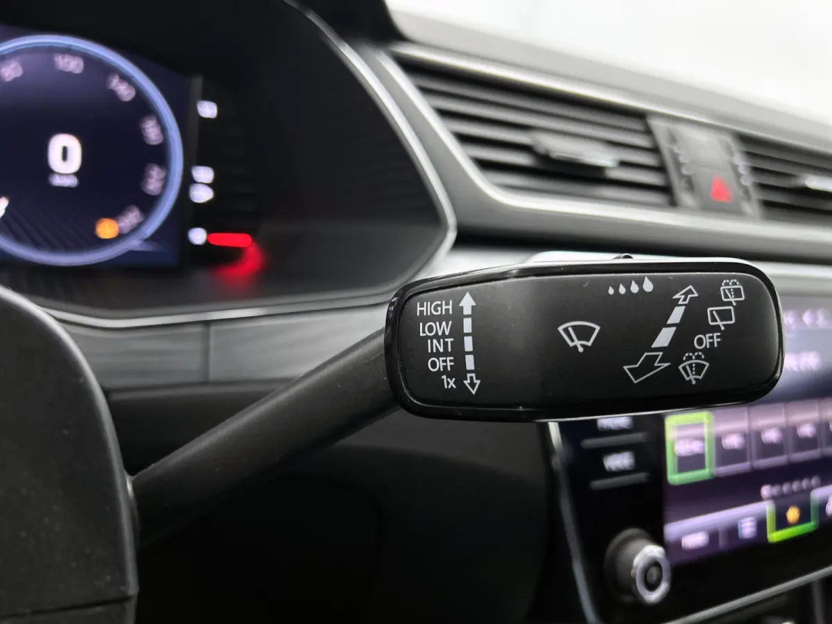 1.5 TSI 150PK Automaat Business Edition / Trekhaak / Navigatie / Airco-ecc./ Pdc./ Radio-multimedia / Virtual Cockpit / Apk 05-2028