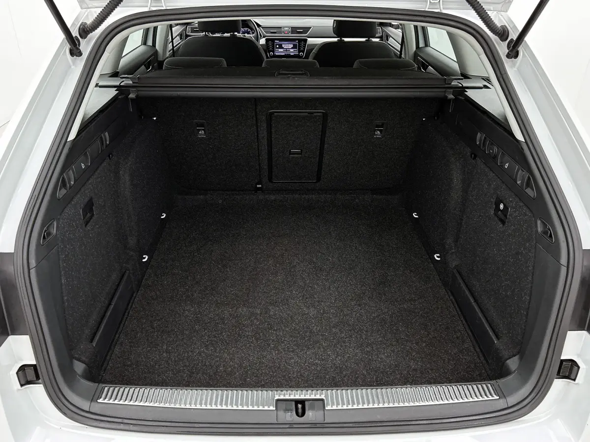 1.5 TSI 150PK Automaat Business Edition / Trekhaak / Navigatie / Airco-ecc./ Pdc./ Radio-multimedia / Virtual Cockpit / Apk 05-2028