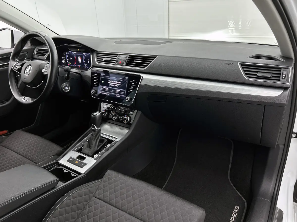 1.5 TSI 150PK Automaat Business Edition / Trekhaak / Navigatie / Airco-ecc./ Pdc./ Radio-multimedia / Virtual Cockpit / Apk 05-2028