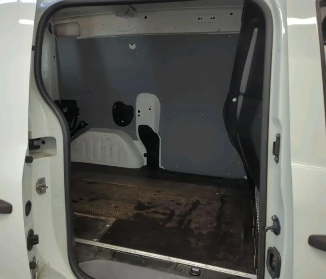 1.5 DCi Nw.Model / Comfort / Schuifd.Rechts / Airco / Navigatie / Trekhaak / Dakdragers / Radio multimedia / Pack: R-Link ,Grip, Visibilite /