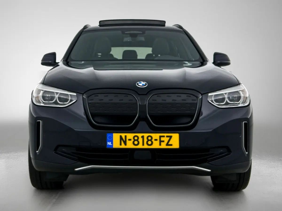 Executive 80 kWh SOH 98% / Shadow Line / Panoramadak / Leder / Stoelverwarming / Pdc.+Camera / Navigatie / Apk 10-2027