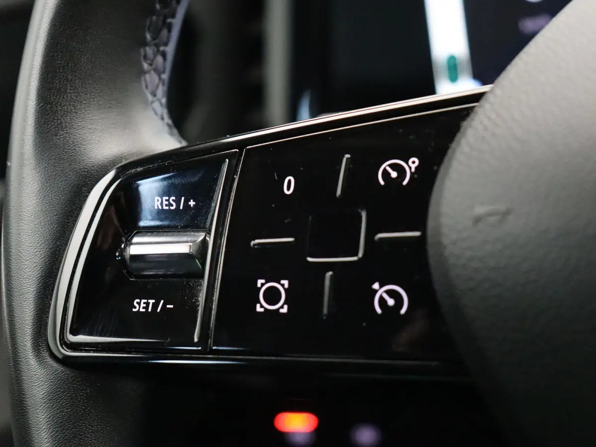 EV60 Optimum Charge Evolution | 94% SOH | Google Navigatie | Climate Control | Achteruitrij camera | Warmtepomp |
