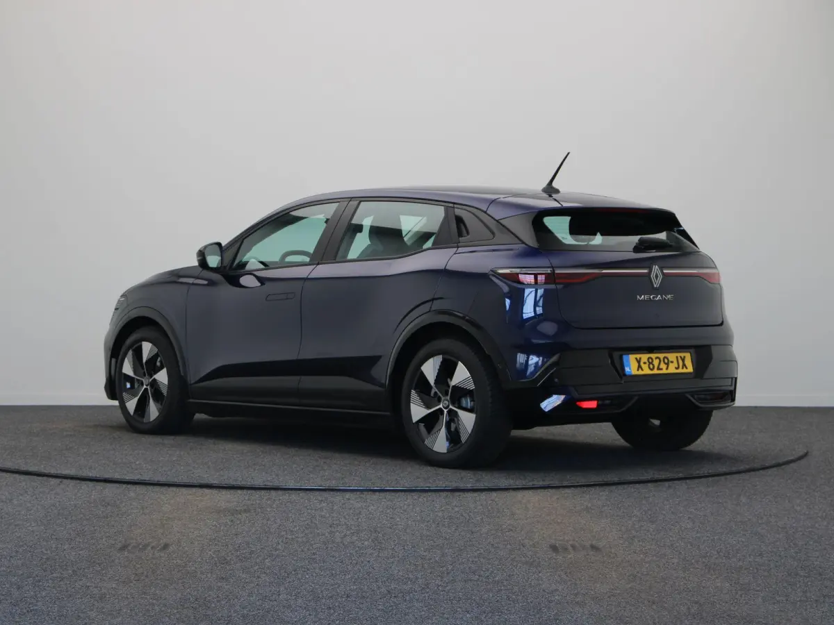 EV60 Optimum Charge Evolution | 94% SOH | Google Navigatie | Climate Control | Achteruitrij camera | Warmtepomp |