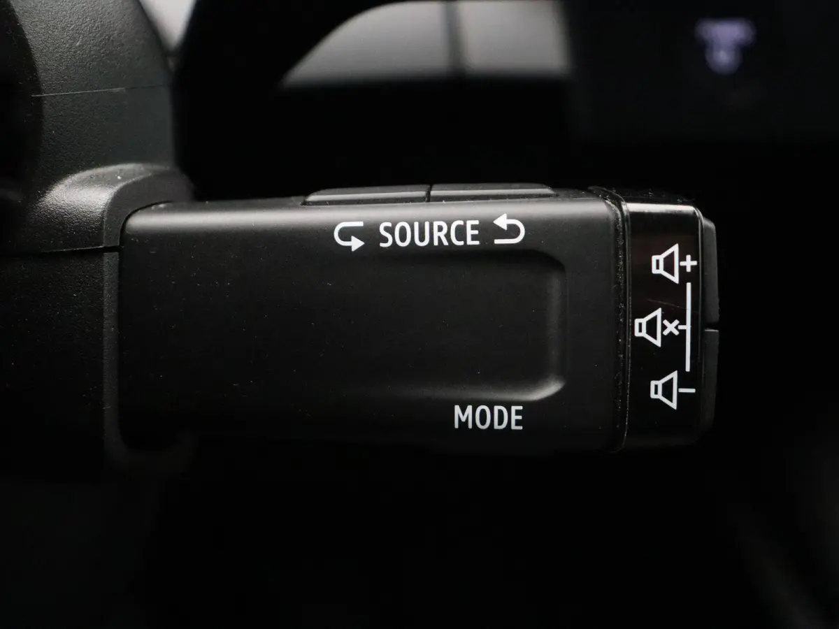 EV60 Optimum Charge Evolution | 94% SOH | Google Navigatie | Climate Control | Achteruitrij camera | Warmtepomp |