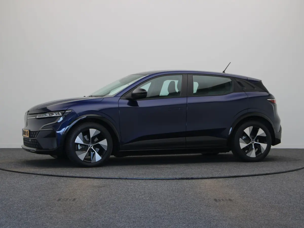 EV60 Optimum Charge Evolution | 94% SOH | Google Navigatie | Climate Control | Achteruitrij camera | Warmtepomp |