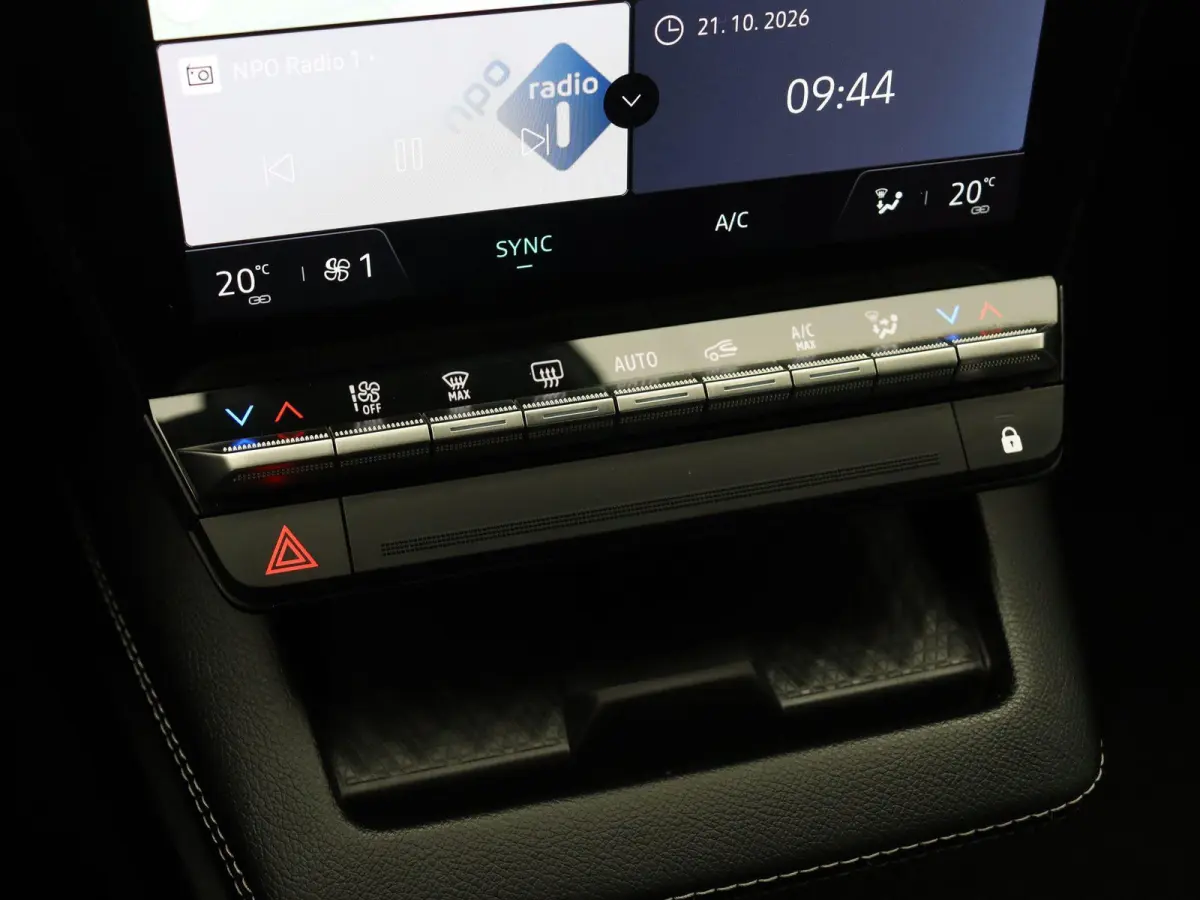 EV60 Optimum Charge Evolution | 94% SOH | Google Navigatie | Climate Control | Achteruitrij camera | Warmtepomp |