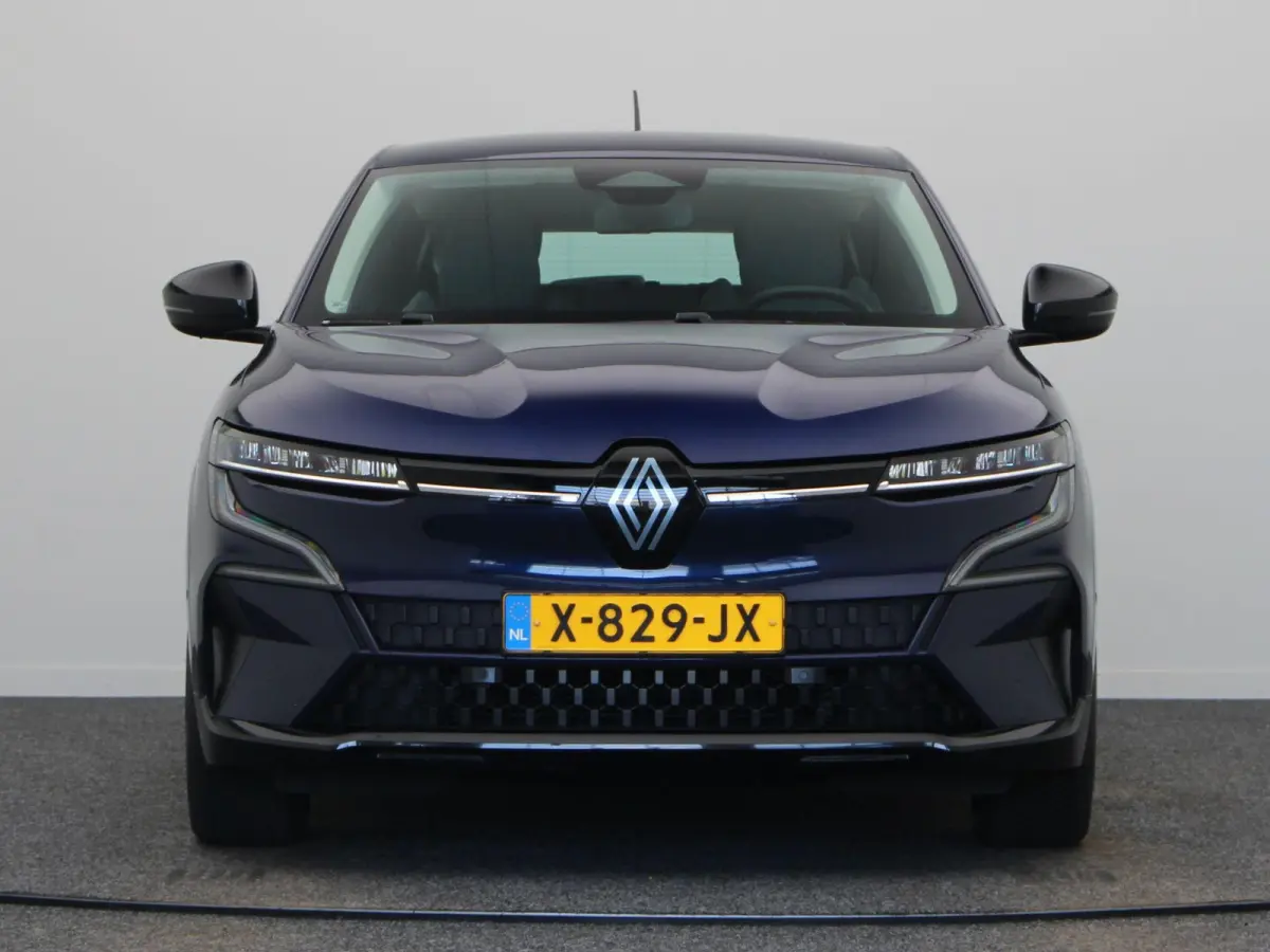 EV60 Optimum Charge Evolution | 94% SOH | Google Navigatie | Climate Control | Achteruitrij camera | Warmtepomp |