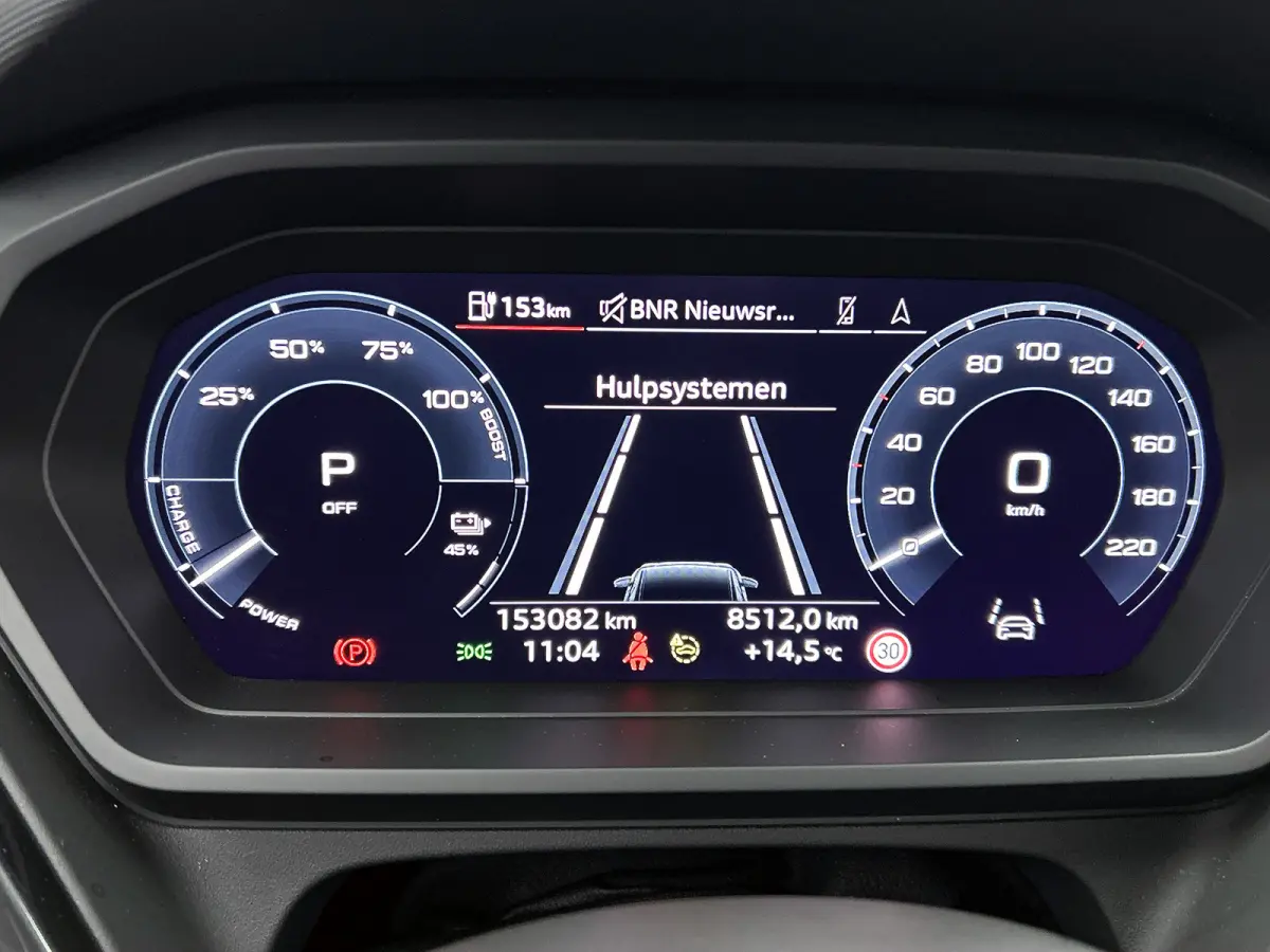 50 SOH 90% Quattro Launch edition S-Line Competition 220KW / 77 kWh / Warmtepomp / Panoramadak / Leder-sport / Sonos Sound / Pdc+Camera / Apk 02-2028