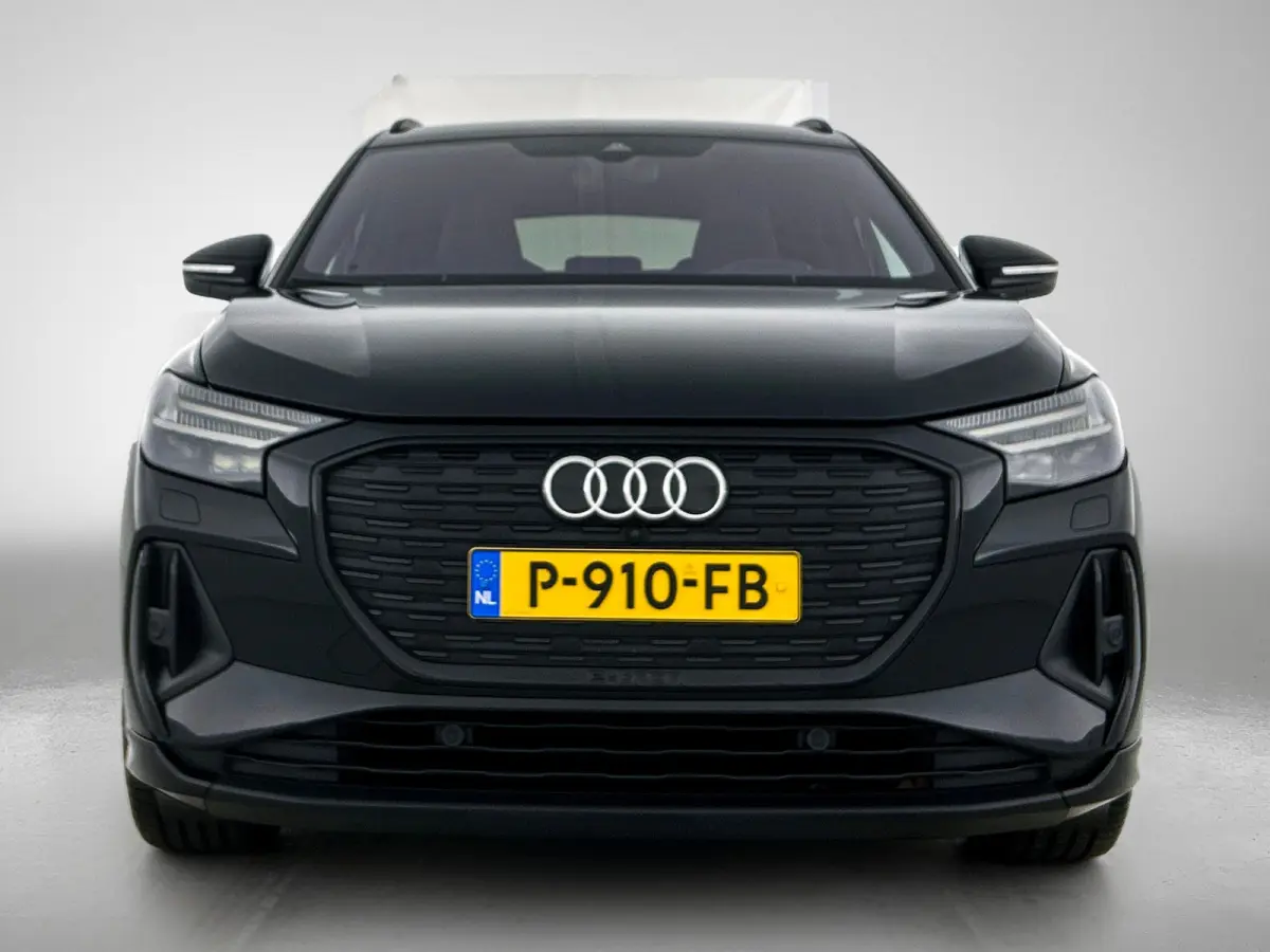 50 SOH 90% Quattro Launch edition S-Line Competition 220KW / 77 kWh / Warmtepomp / Panoramadak / Leder-sport / Sonos Sound / Pdc+Camera / Apk 02-2028