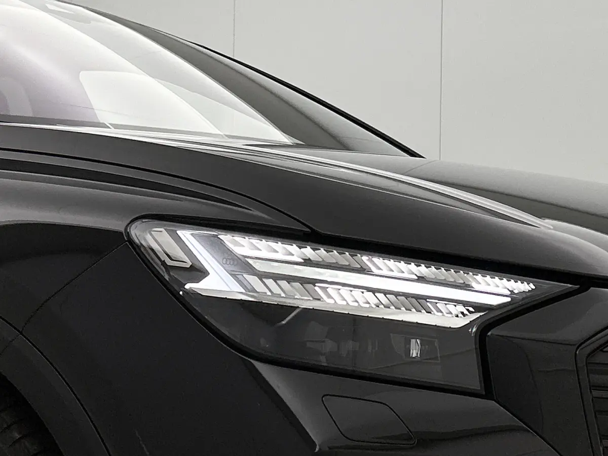 50 SOH 90% Quattro Launch edition S-Line Competition 220KW / 77 kWh / Warmtepomp / Panoramadak / Leder-sport / Sonos Sound / Pdc+Camera / Apk 02-2028