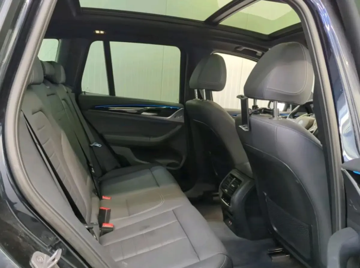 Executive 80 kWh SOH 99,6% / Panoramadak / Leder / Stoelverwarming / Pdc.+Camera / Navigatie / Apk 10-2027