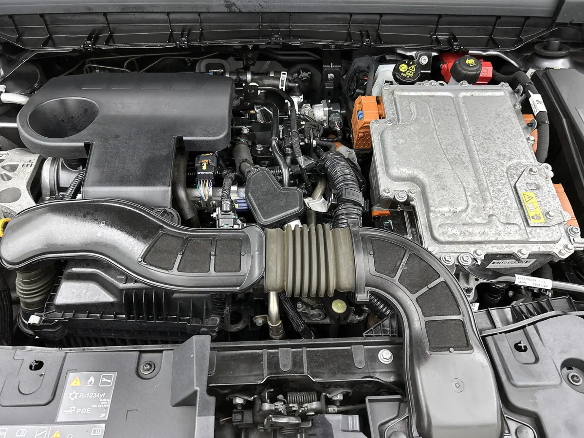 1.6 E-Tech full hybrid 145 techno Automaat / Cruise-ctr. / Airco-ecc / navigatie / Parkeer camera / Apk 05-2028