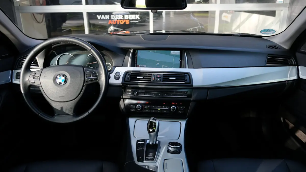 520i High Executive H/K|HUD|LEDER|PANO|VIRTUAL