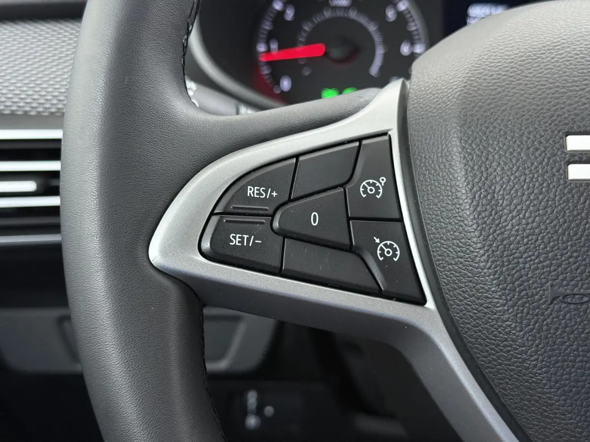 TCe 110pk Expression | 7 persoons | 1ste eigenaar | Parkeersensoren | AppleCarPlay/Android | Airco