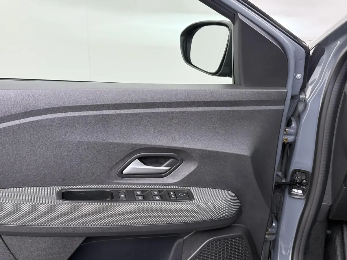 TCe 110pk Expression | 7 persoons | 1ste eigenaar | Parkeersensoren | AppleCarPlay/Android | Airco