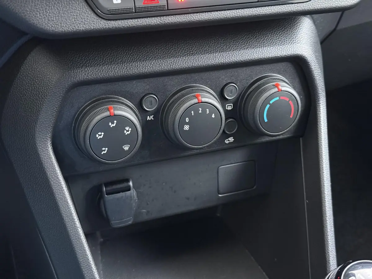 TCe 110pk Expression | 7 persoons | 1ste eigenaar | Parkeersensoren | AppleCarPlay/Android | Airco