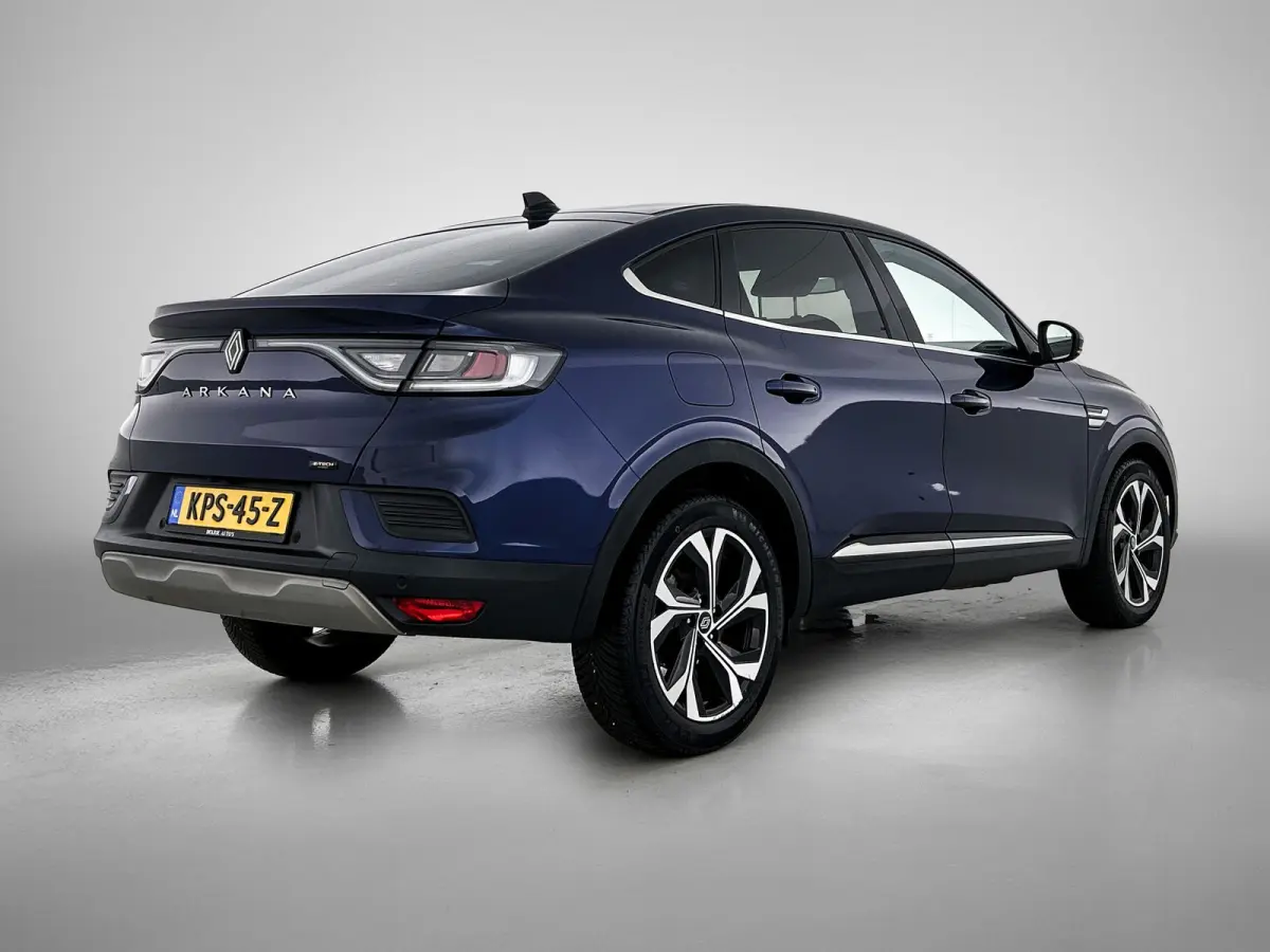 1.6 E-Tech full hybrid 145PK techno / Automaat / Navigatie / Pdc+Camera / Airco-ecc. / 1/2 Leder / Apk 06-2028