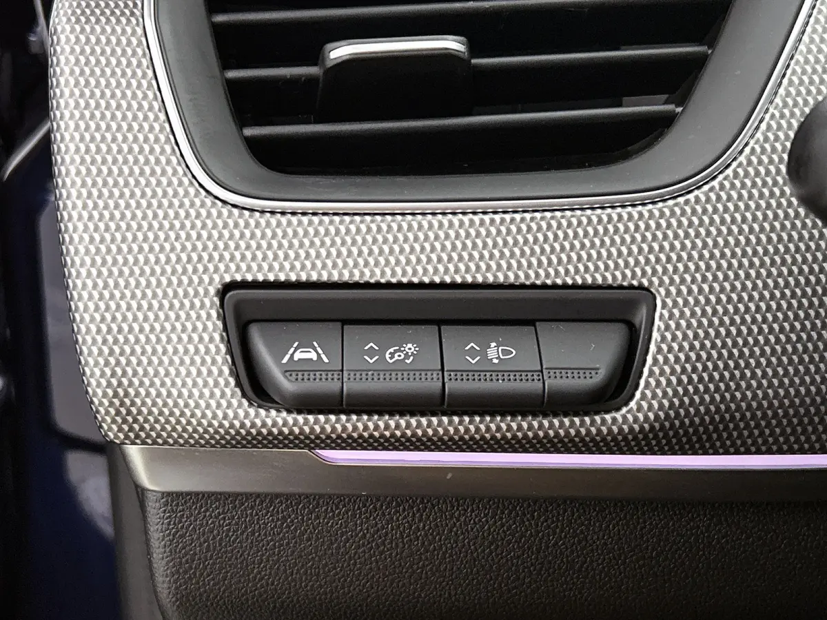 1.6 E-Tech full hybrid 145PK techno / Automaat / Navigatie / Pdc+Camera / Airco-ecc. / 1/2 Leder / Apk 06-2028