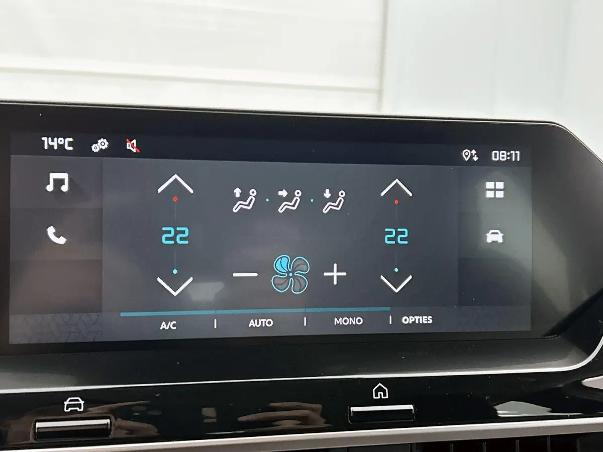 You 50 kWh 136pk | Accu 100% | Lage kilometerstand | Navigatie via Apple Carplay / Android Auto | Climate Control | Cruise Control | Parkeersensoren | DAB+ radio | Bluetooth | Armsteun | Vol