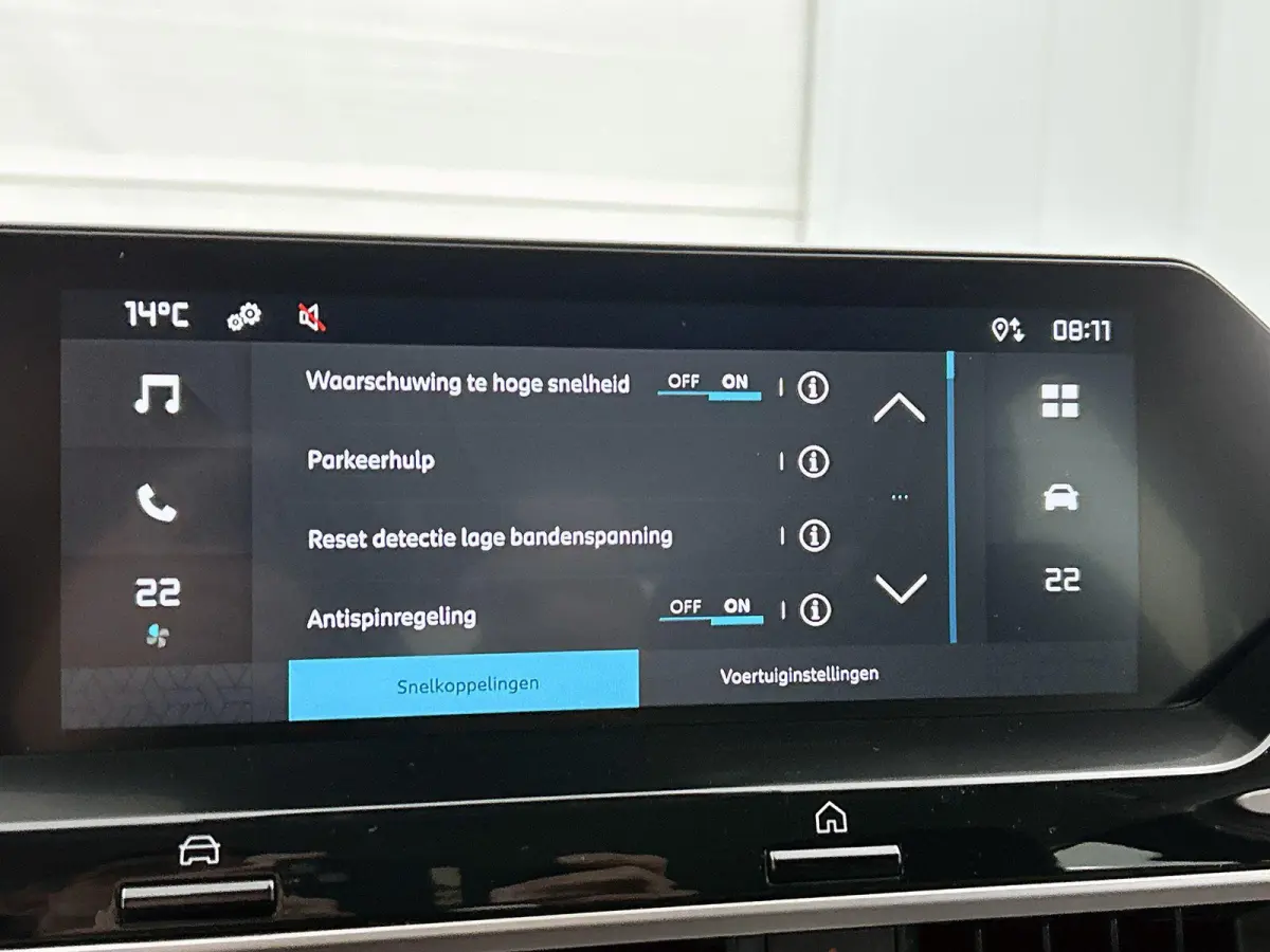 You 50 kWh 136pk | Accu 100% | Lage kilometerstand | Navigatie via Apple Carplay / Android Auto | Climate Control | Cruise Control | Parkeersensoren | DAB+ radio | Bluetooth | Armsteun | Vol
