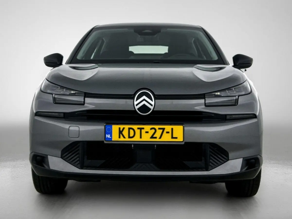 You 50 kWh 136pk | Accu 100% | Lage kilometerstand | Navigatie via Apple Carplay / Android Auto | Climate Control | Cruise Control | Parkeersensoren | DAB+ radio | Bluetooth | Armsteun | Vol