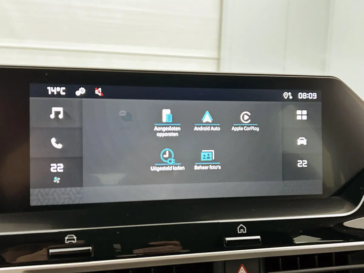 You 50 kWh 136pk | Accu 100% | Lage kilometerstand | Navigatie via Apple Carplay / Android Auto | Climate Control | Cruise Control | Parkeersensoren | DAB+ radio | Bluetooth | Armsteun | Vol