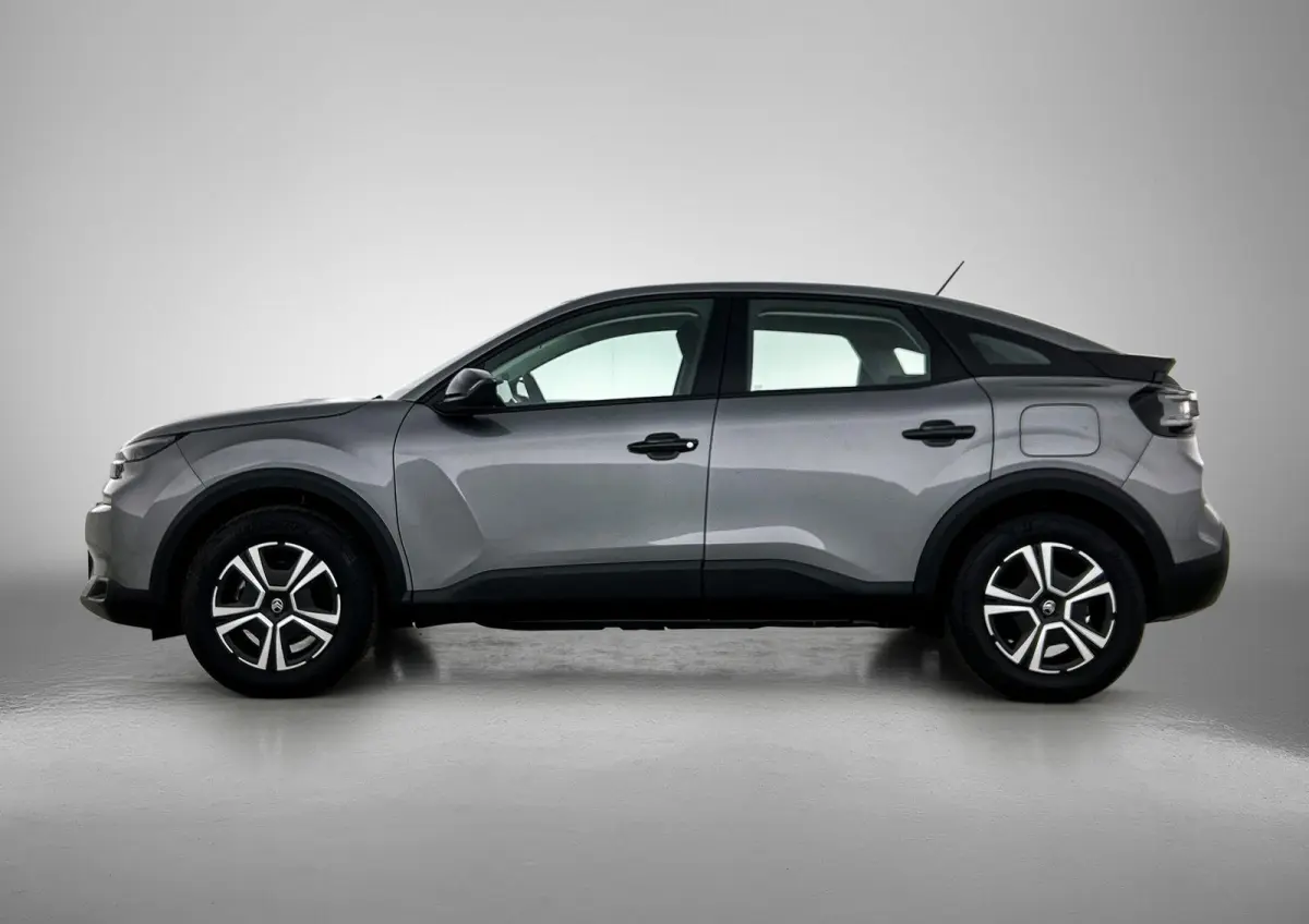 You 50 kWh 136pk | Accu 100% | Lage kilometerstand | Navigatie via Apple Carplay / Android Auto | Climate Control | Cruise Control | Parkeersensoren | DAB+ radio | Bluetooth | Armsteun | Vol