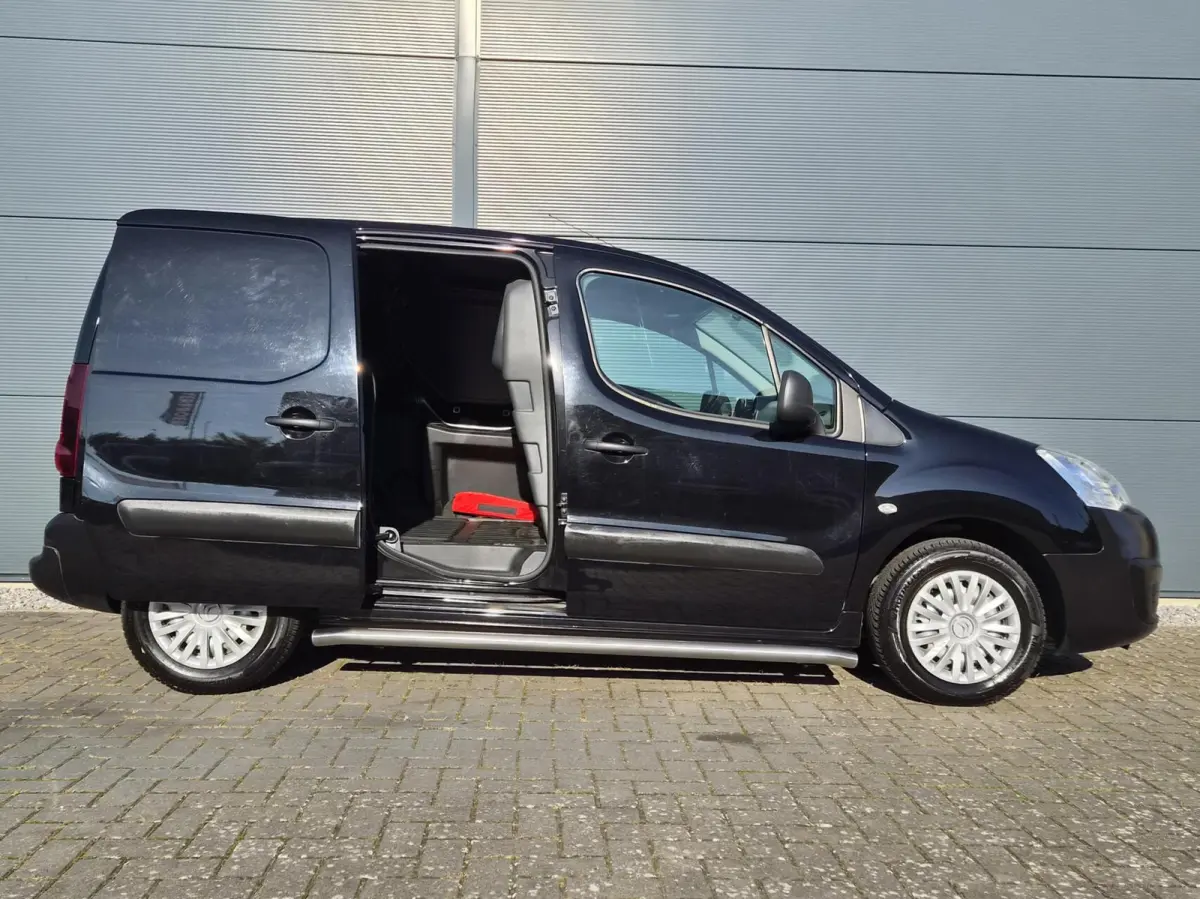 1.6 BlueHDI Airco Cruise Sidebars Marge